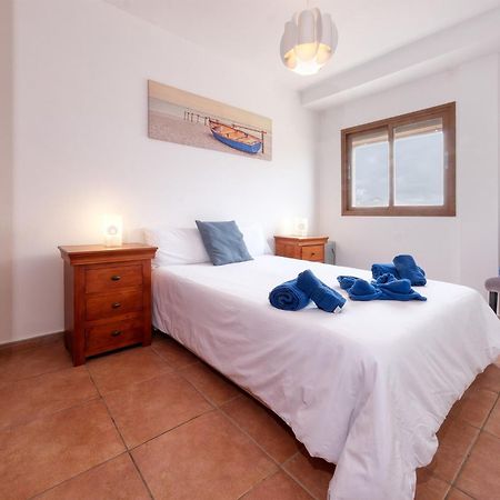 Вилла Casa Elin-Shared Pool, Fast Wifi Коста-Тегисе Экстерьер фото