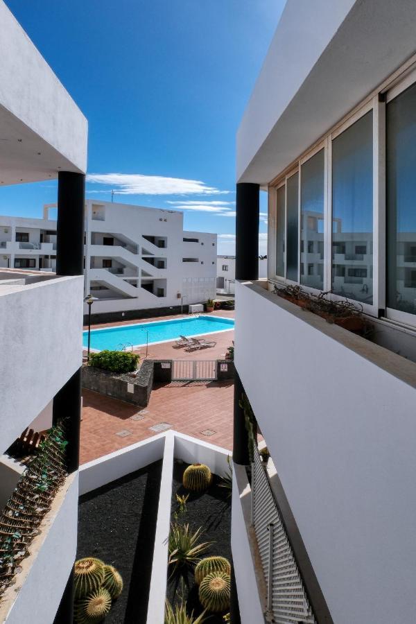 Вилла Casa Elin-Shared Pool, Fast Wifi Коста-Тегисе Экстерьер фото