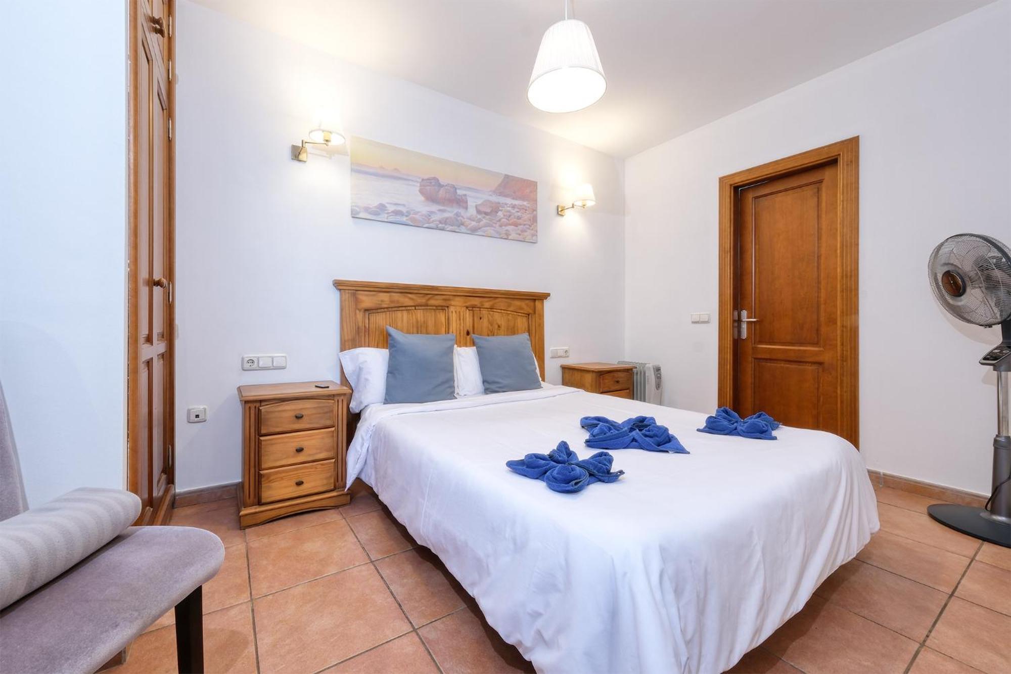 Вилла Casa Elin-Shared Pool, Fast Wifi Коста-Тегисе Экстерьер фото